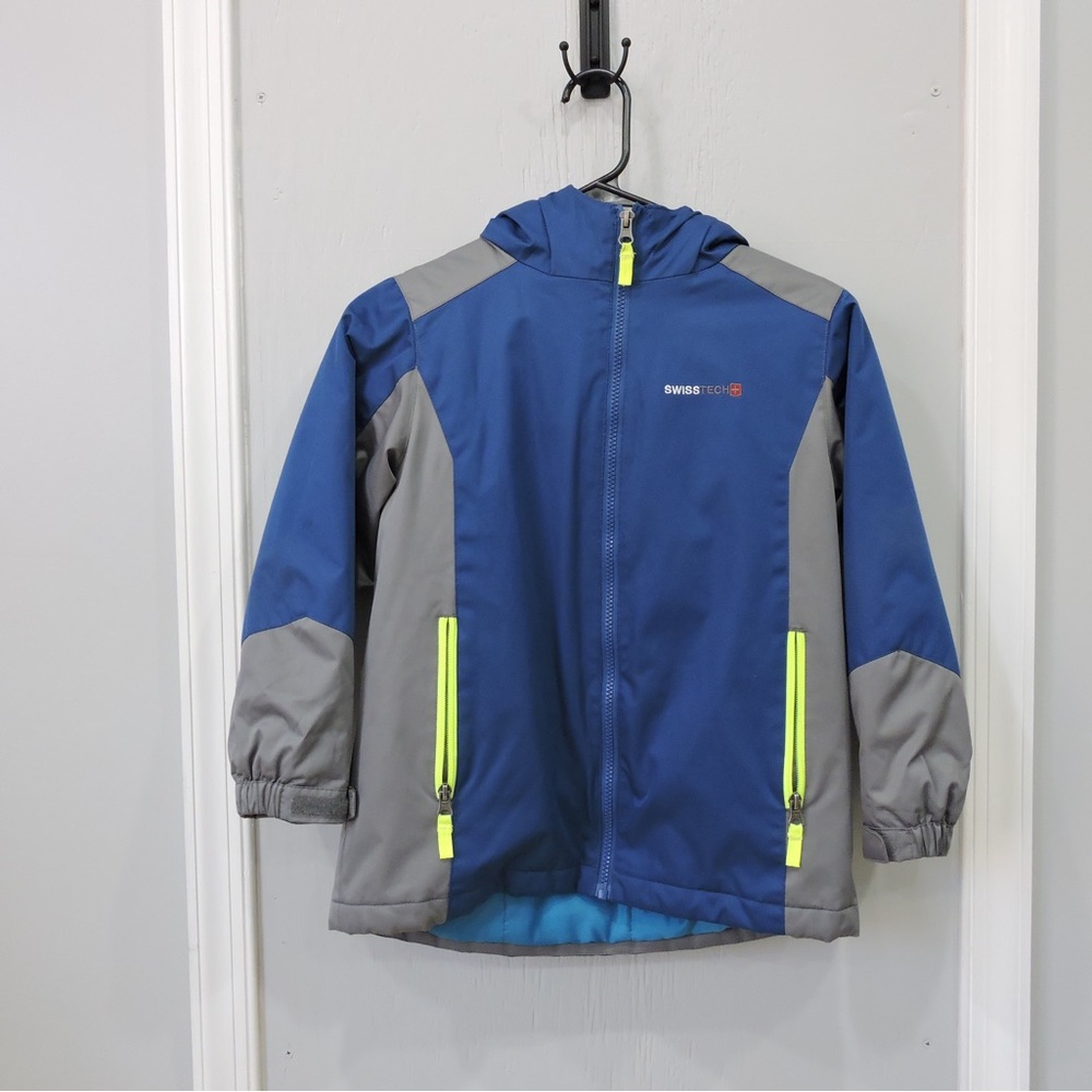 6/7 Swiss Tech Coat